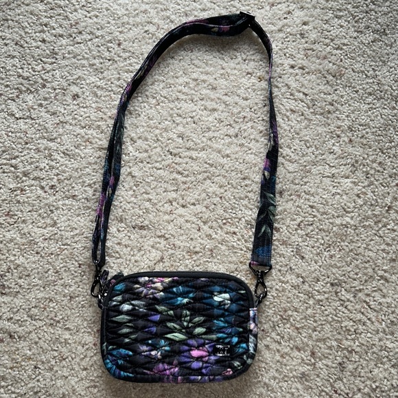 Lug Coupe Mini Convertible Hip Pouch/Crossbody - Picture 4 of 11